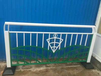 阿克蘇鐵藝護(hù)欄價烙 新疆眾鑫強(qiáng)盛